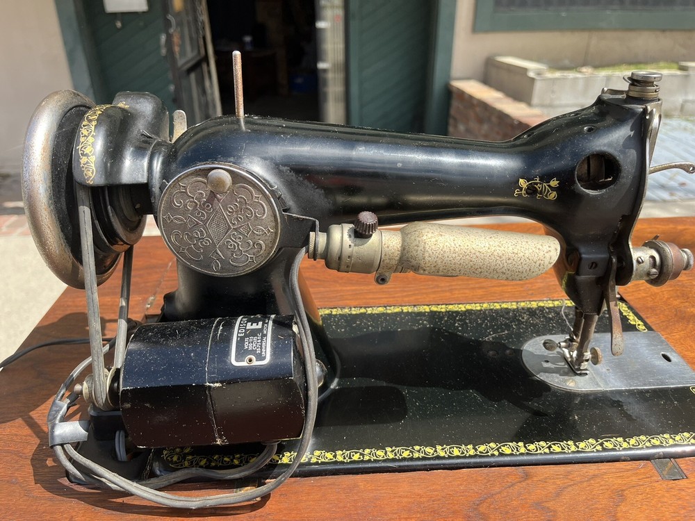 Edison Sewmaster Sewing Machine Model 21
