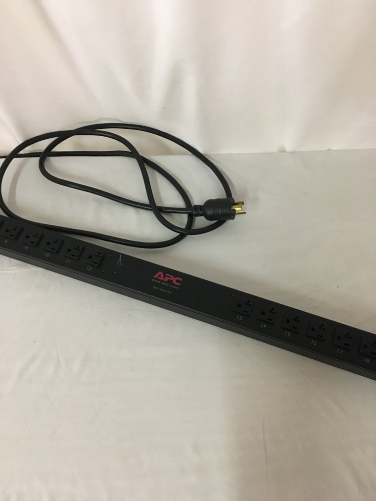 APC Basic Rack PDU Model AP7530 - Untested