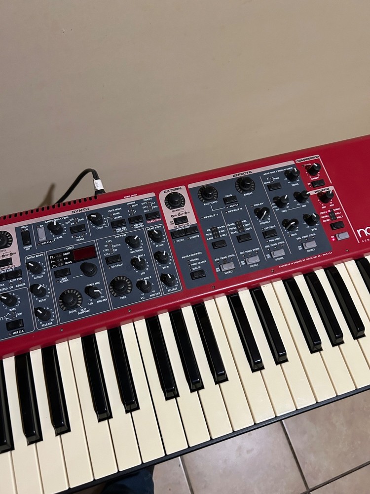 nord stage 2 compact 73