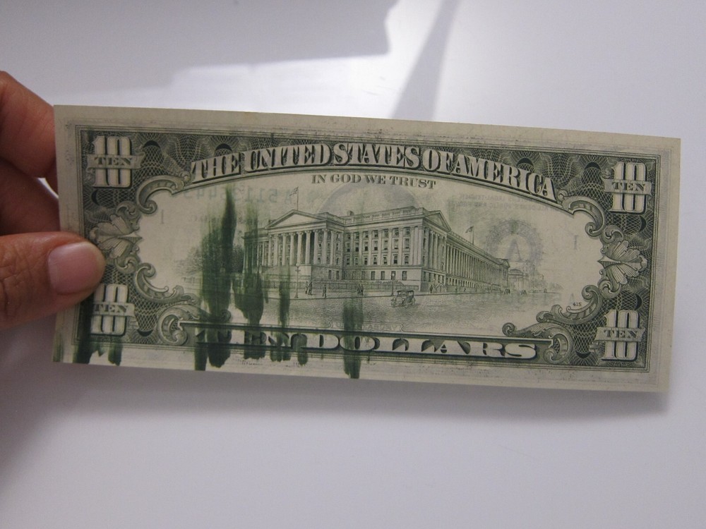 1981 $10 Printing Error on Back Uncirc  #A51136443B