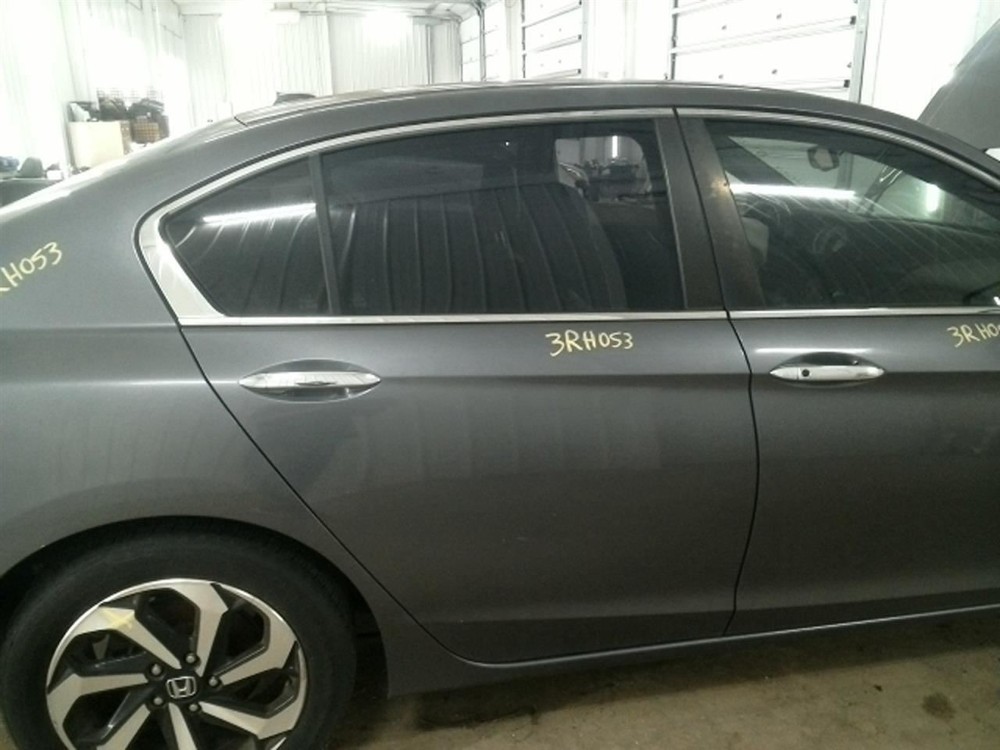 ACCORD 2016 Antenna 104915653