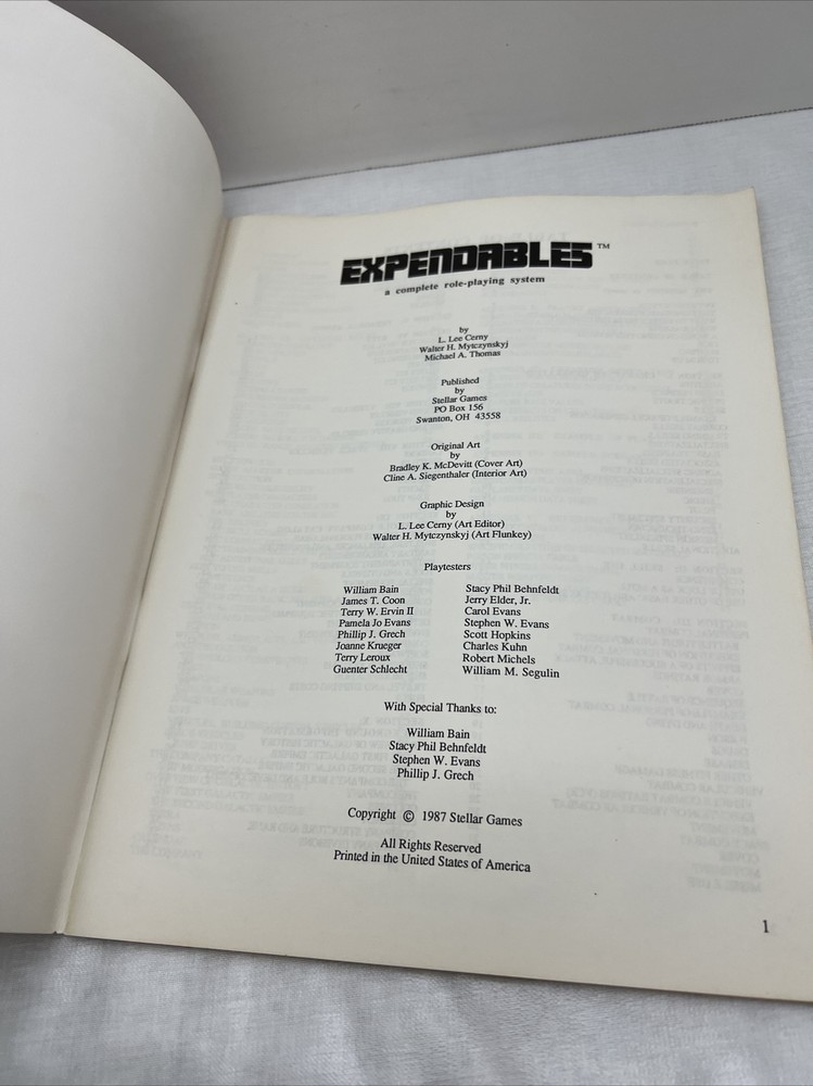 EXPENDABLES A Complete Role-playing System Stellar Games 1987