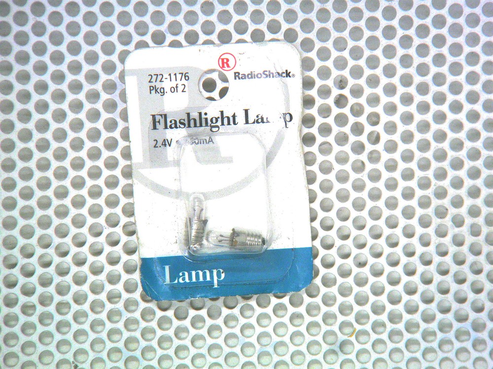 Radio Shack 272-1176 2 Flashlight Lamps Replacement 2.4v