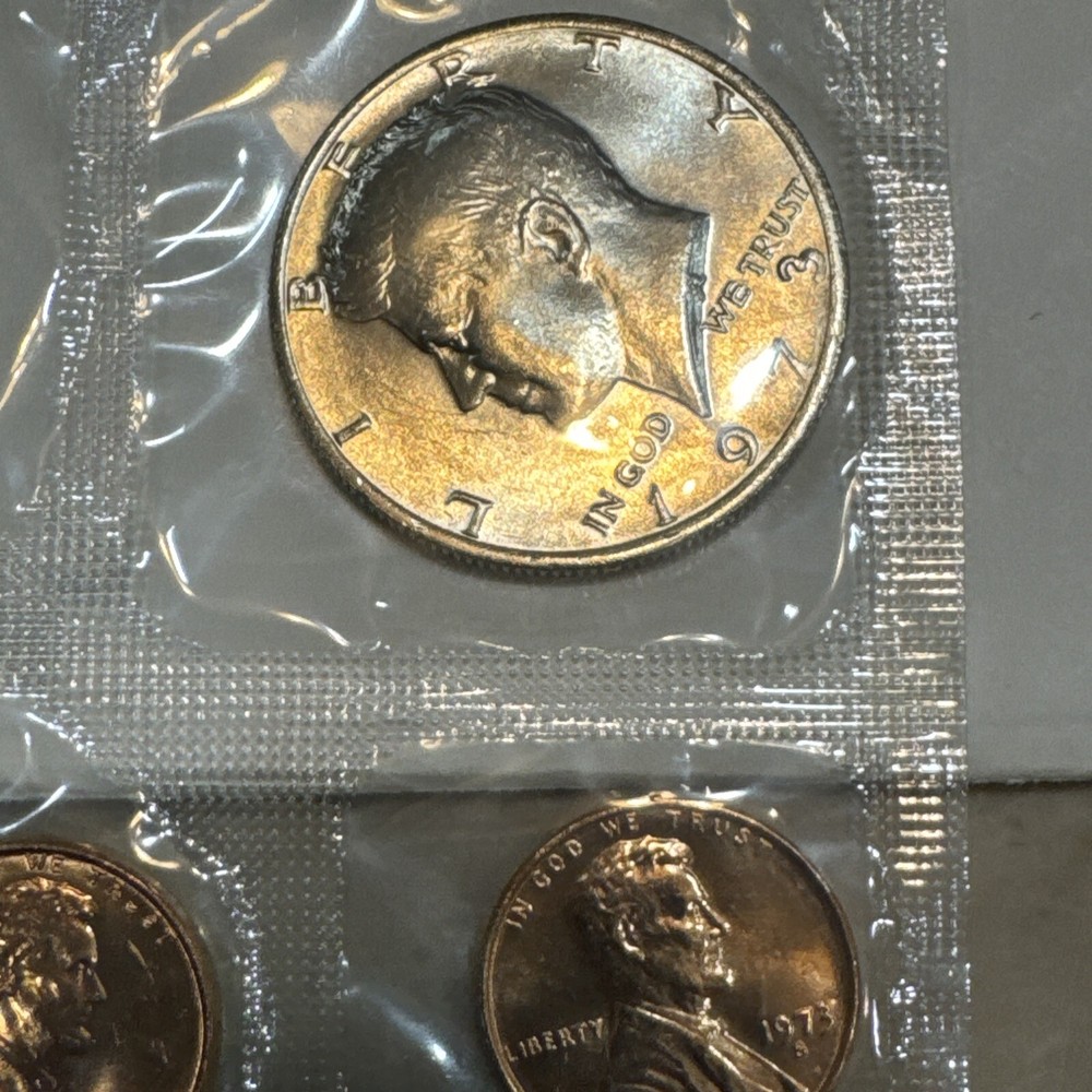 1973 Uncirculated Coin Set…. Missing ￼ The Eisenhower Dollars. ￼