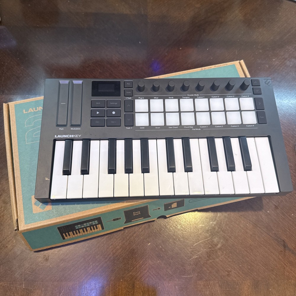 Novation Launchkey Mini 25 MK4 25-key Keyboard Controller