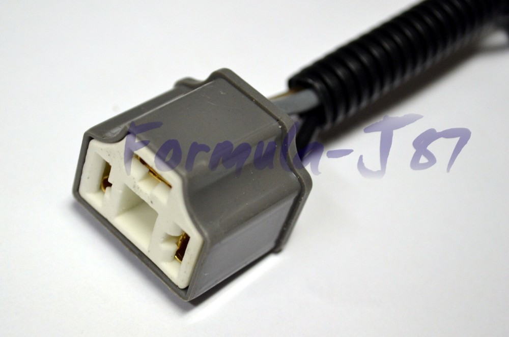 Splitter Wire Ceramic S 9003 HB2 H4 Two Harness Head Light Female Connector Plug