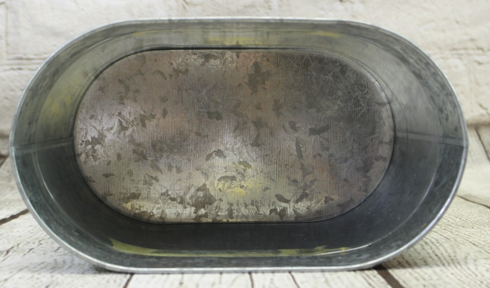 John Deere Decor Oval Galvanized Tub With Insert & Wall Hanging Plaque