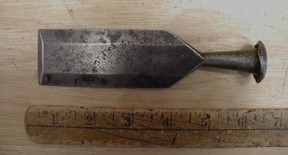 Craftsman Oval Logo Bevel Edge Socket Chisel,1-1/2" X 5-7/8" W/Splayed Socket