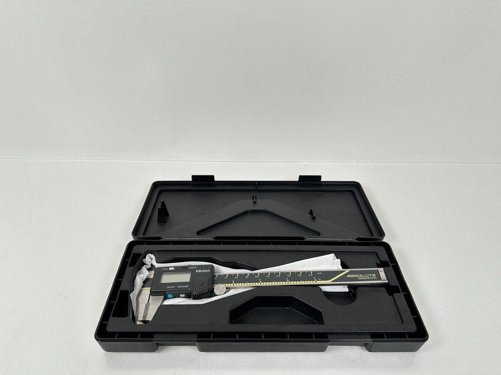 Mitutoyo CD-6” CWW 500-175 Digital Caliper w/ Case