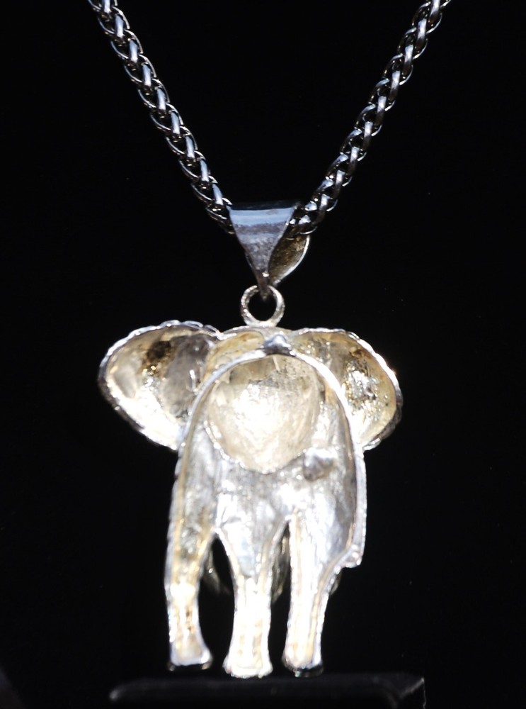 Ex-Large Silver Tone Elephant Necklace