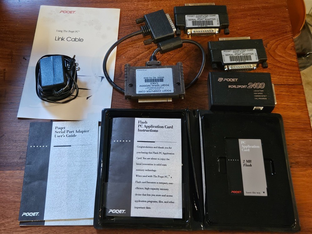 Poqet PC Model 0164, many accessories, some issues with display