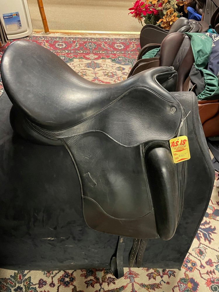 BEVAL DRESSAGE SADDLE 17.5"