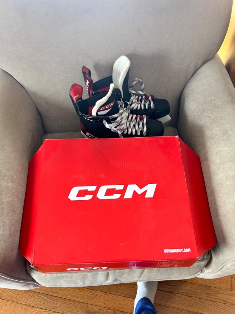 CCM Jetspeed Skates size 9.5 Regular FT475