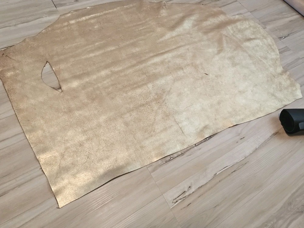 4-5oz METALLIC GOLD DESIGNER SPLIT/SUEDE LEATHER PANEL/SHEET SGL BEND 8-9+sqf
