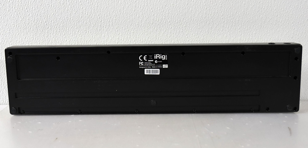 IK Multimedia iRig Keys 37-Key Mobile MIDI Keyboard Controller - Untested