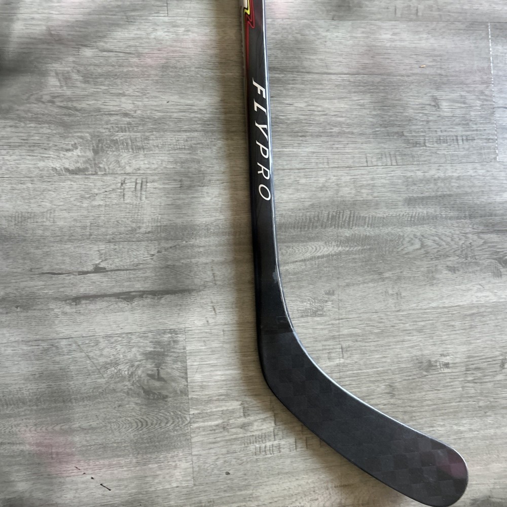 Bauer Vapor Flypro Hockey Stick