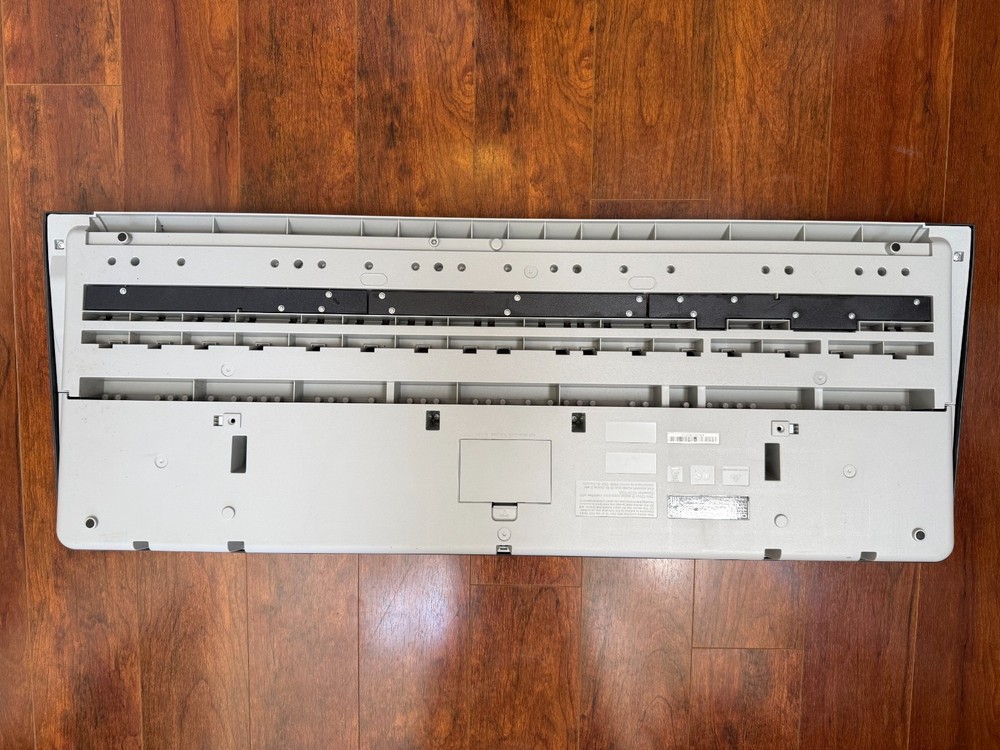 CASIO CTK-4400 Touch response keyboard with rich expressiveness through a range