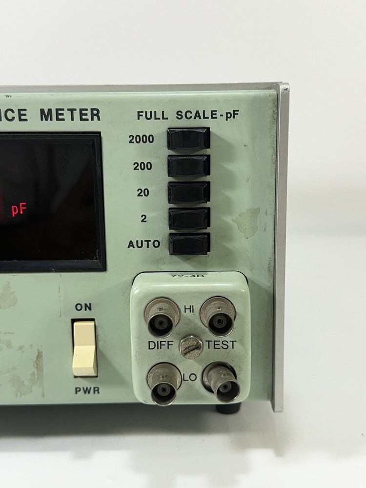 Boonton Electronics ~ Capacitance Meter ~ Model 72BD ~ Power On / UNTESTED