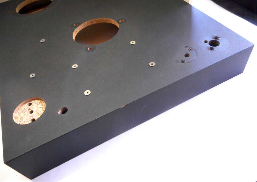 NUMARK TURNTABLE TT1400 - PLINTH - PARTING OUT