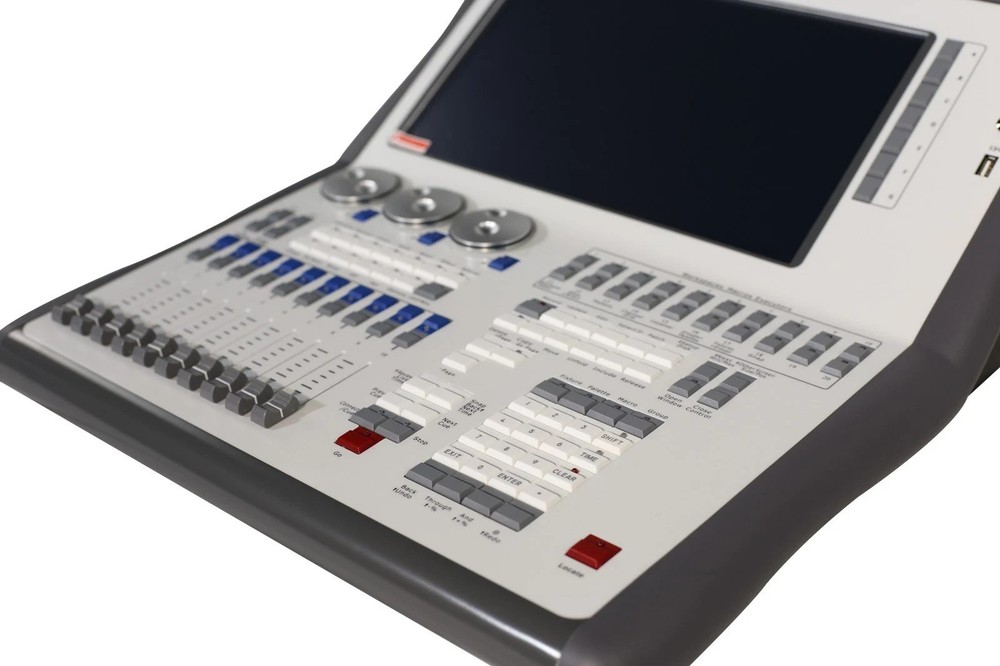 2048 Channel controller DMX 512 Controller for Dj Stage Light Quartz + Roadcase