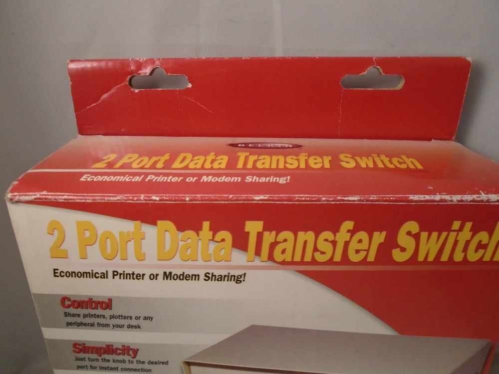 Belkin F1B024E 2-Port Data Transfer Switch