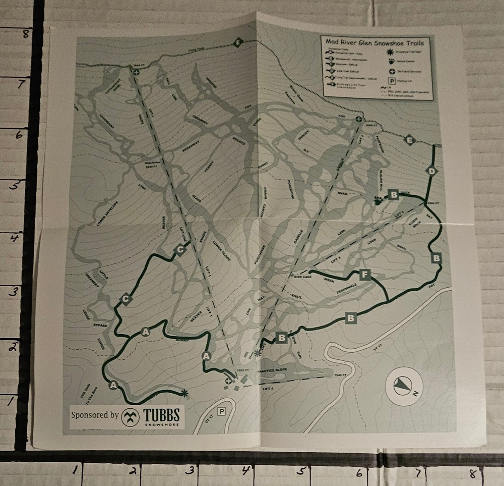 2009/10 MAD RIVER GLEN SKI AREA TRAIL MAP INSIDE. MINT