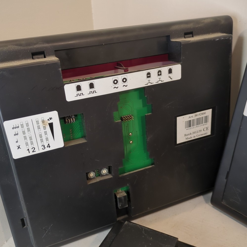 3 Turn-o-matic 2 digit display Bundle W/ 3 Direction Free Standing Base Untested
