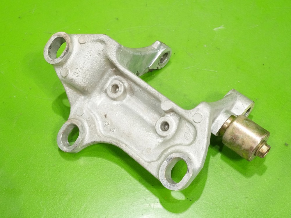 02-06 RSX OEM driver left engine motor transmission mount bracket
