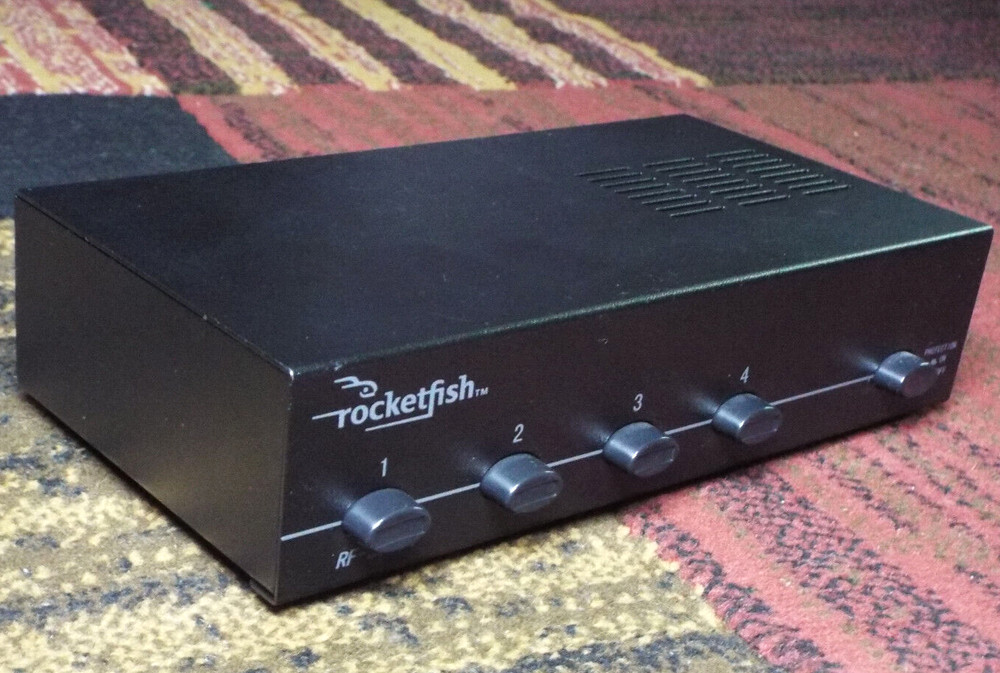 Rocketfish 4 Pair Speaker Selector Stereo RF-SSVC4