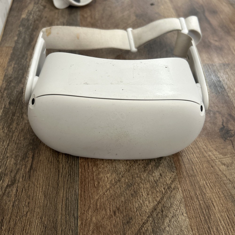 Meta Quest 2 - Headset Only - Unknown Storage - See Photos & Description