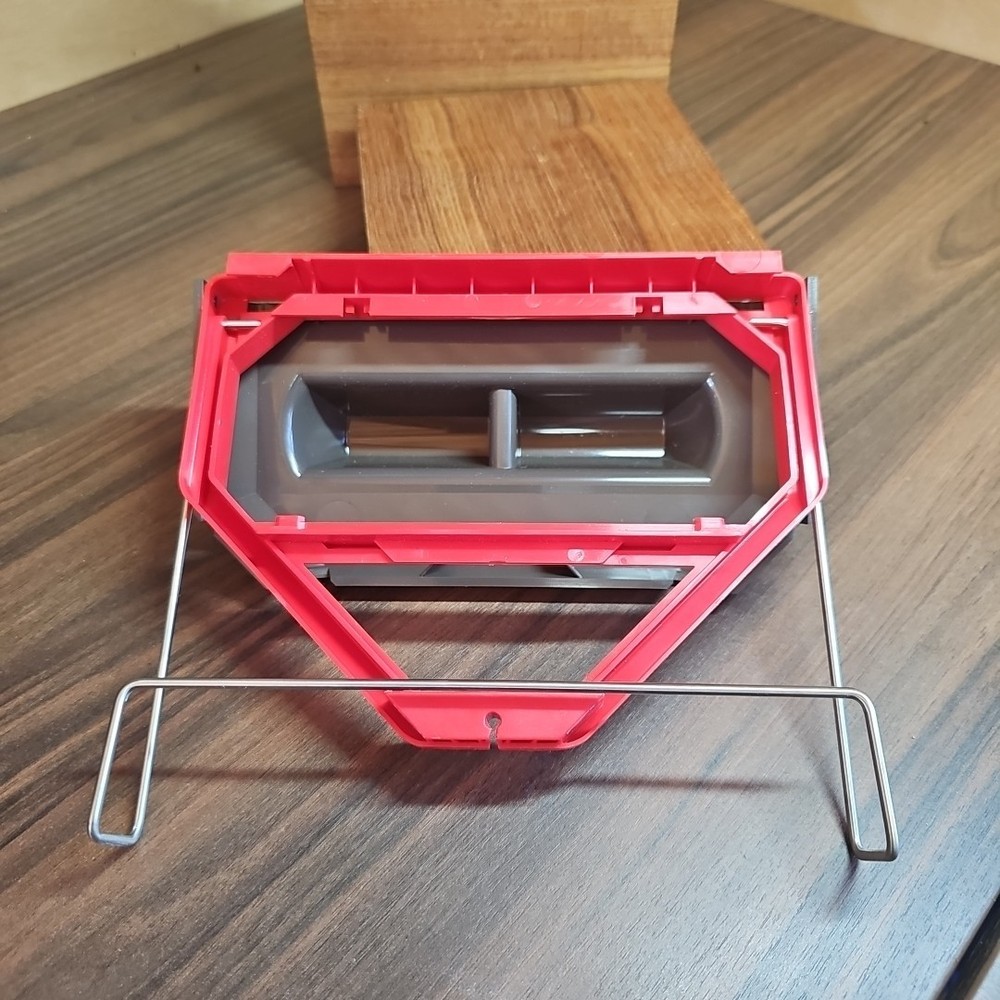 Bond Incredible Sweater Machine Carriage Shuttle Fabric Guide Replacement Red