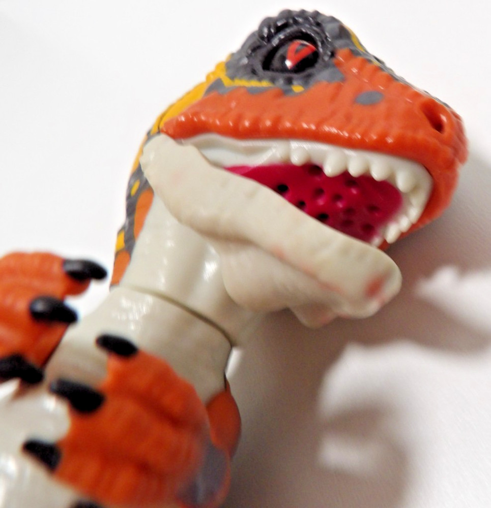 Fingerlings Untamed Raptor Interactive Electronic Dinosaur 2017 WowWee Untested