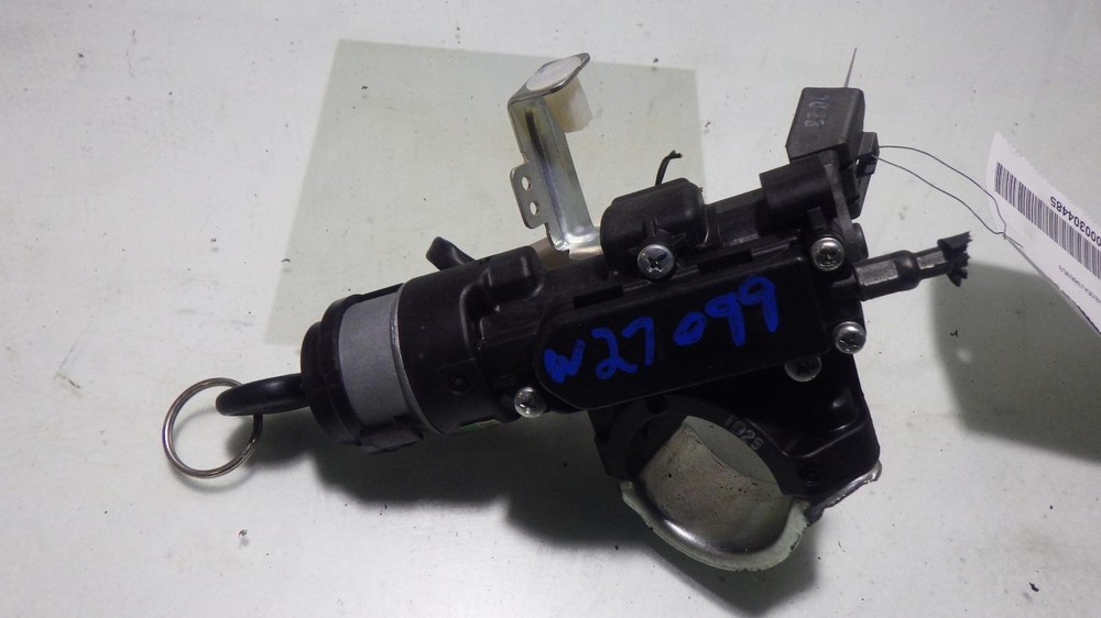 13 HYUNDAI ACCENT Ignition W/Key