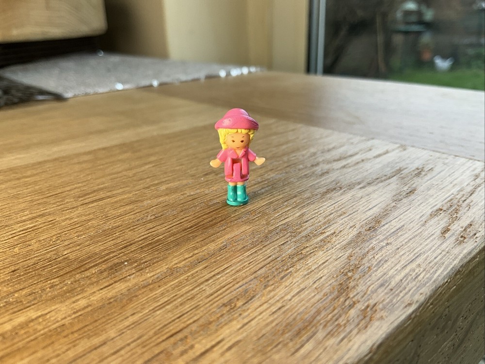 POLLY POCKET REPLACEMENT SPARE FIGURE FOR FUN TIME CLOCK PINK VARIATION 1991