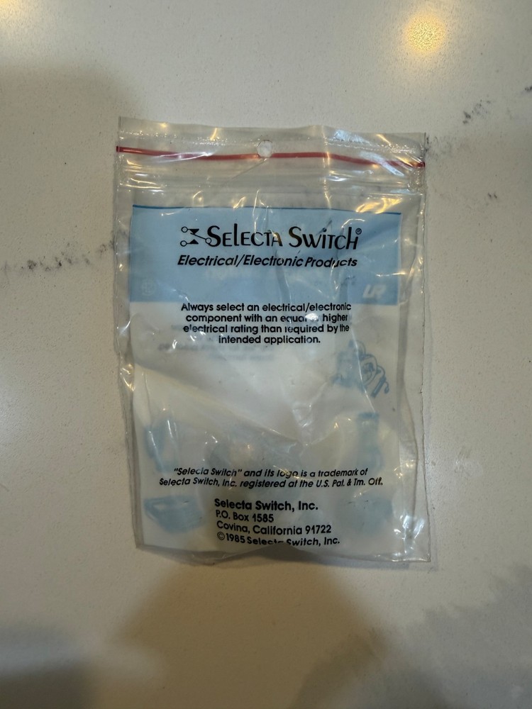 Selecia Switch Toggle Switch SS217A-BG