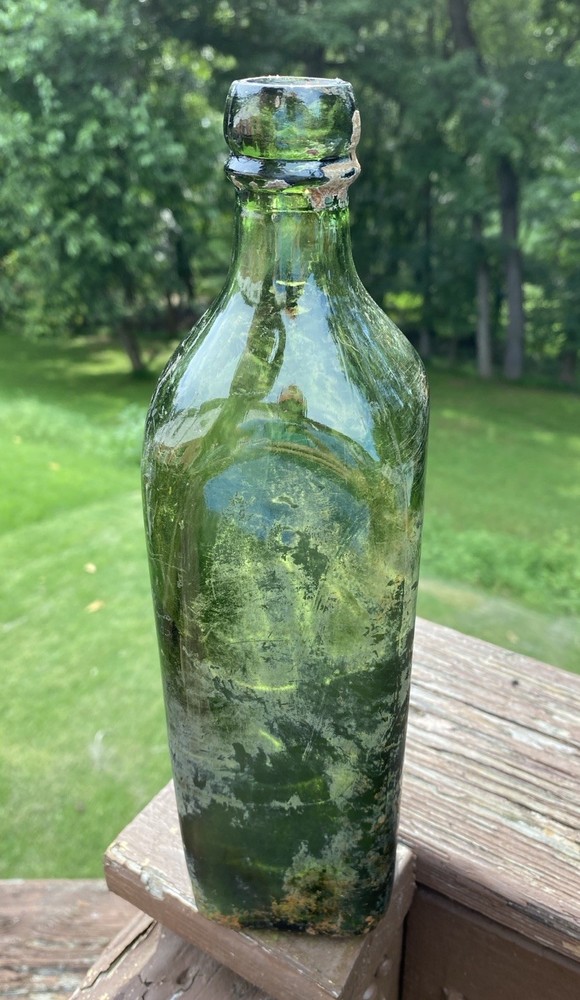 Walker’s S Kilmarnock Whisky Bottle