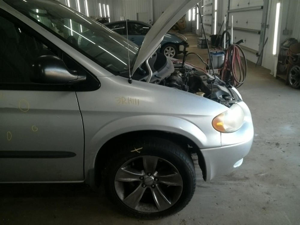 Engine ECM Electronic Control Module Left Hand Fender Fits 03 CARAVAN 104941248