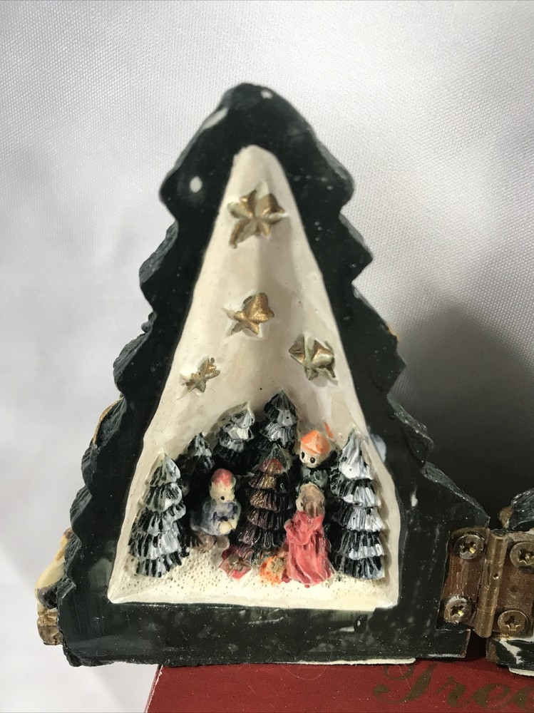 Tree Collectible ~ Windsor Collection 3.5” ~ Opening Hinge 3d