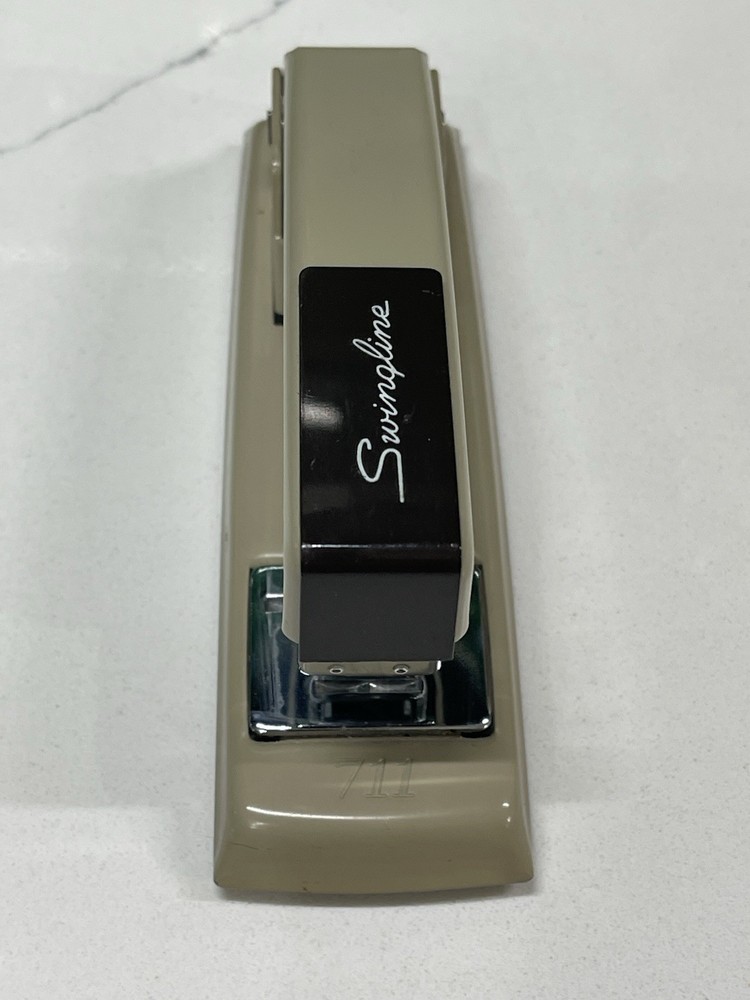 Vintage Swingline #711 Small Compact Stapler EUC