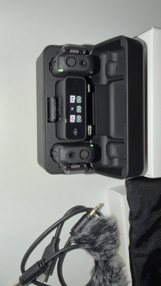 DJI Mic 1st Gen Compatible with 2tx/1rx, Charging Case, USB C Cord