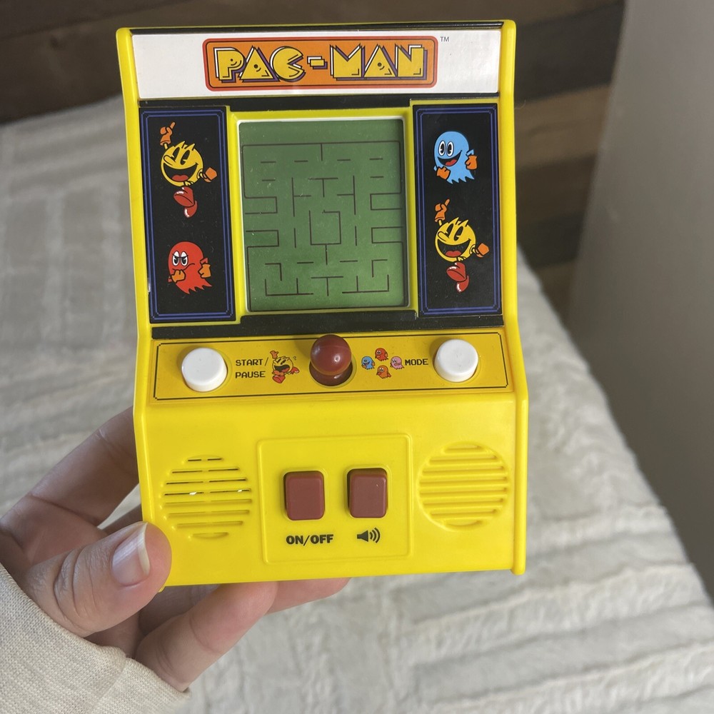 PAC-Man Miniature Classic Arcade Gameplay Handheld