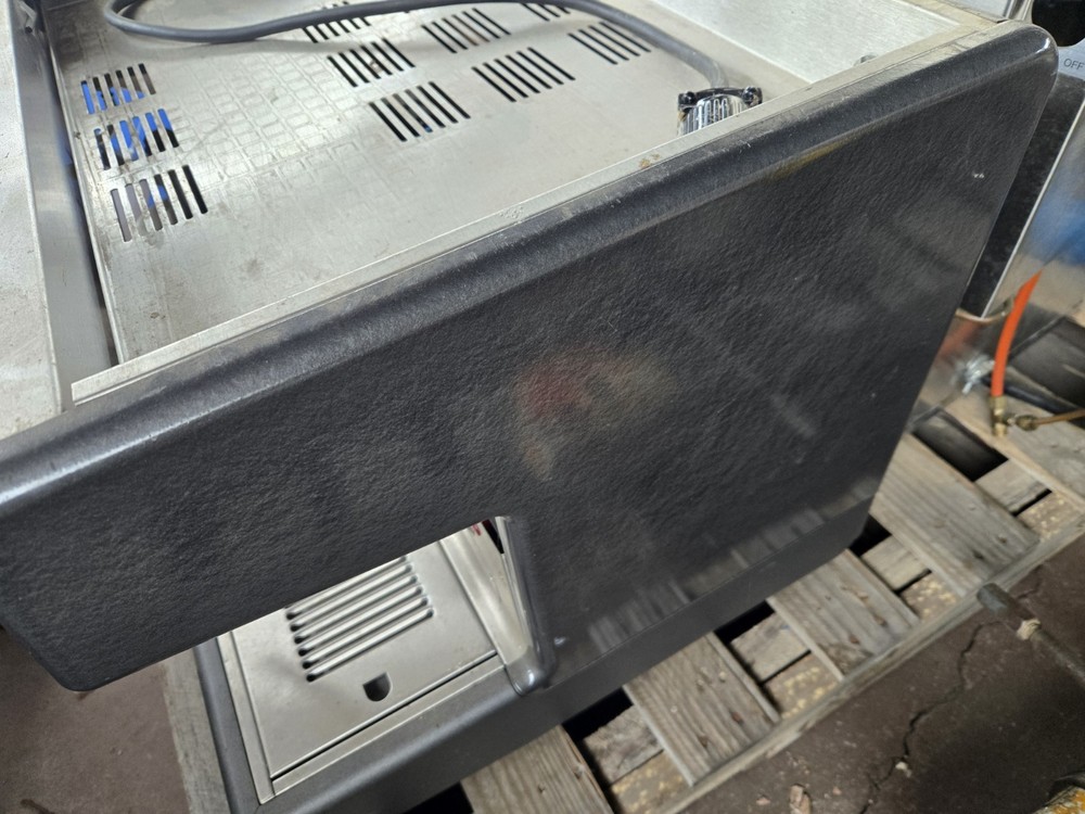 Nouva Simonelli Premier Maxi Espresso Machine