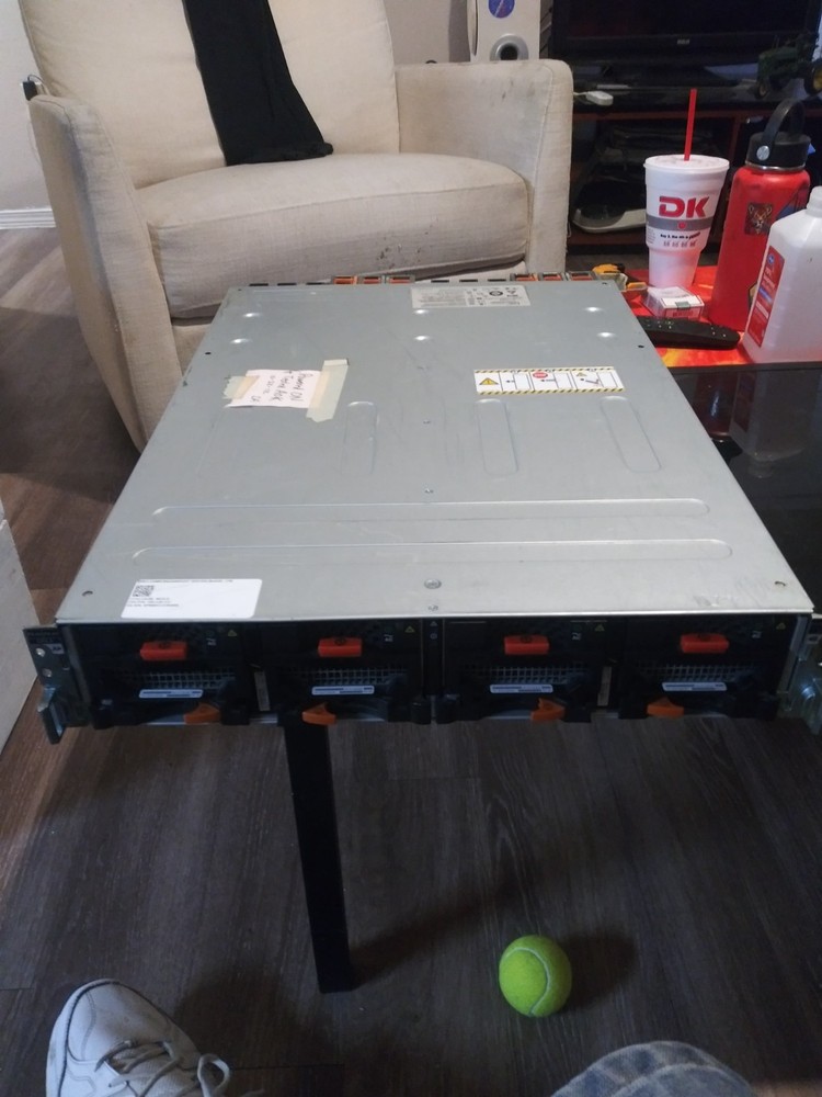 Dell EMC2 TRPE Storage Controller 2x Storage Server R2 X64 Licenses LOADED