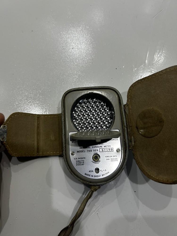 Vintage Weston Master V Universal Exposure Meter Model 748 w/ Original Case
