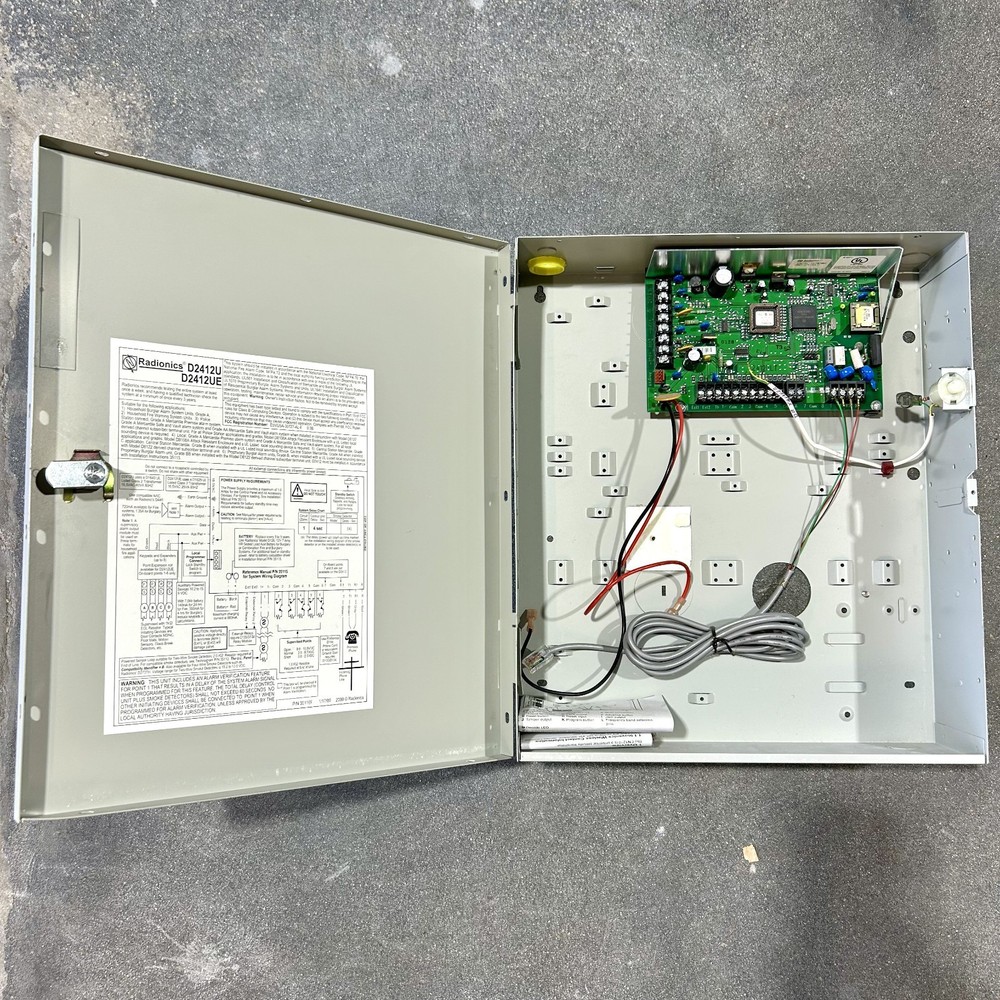 Radionics/ Bosch D2412U-D2412UE Alarm Control/Communicator