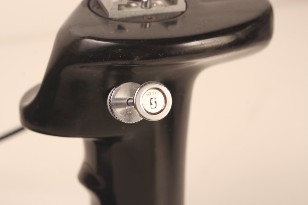 Stitz Medium Format Camera Grip w/ Original Shutter Release Cable