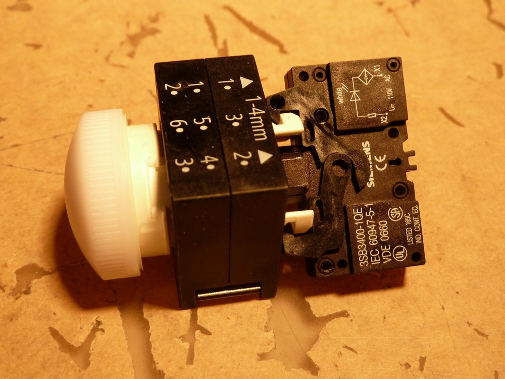 SIEMENS INDICATOR LIGHT (WHITE) 3SB3 248-6BA60 [10F]
