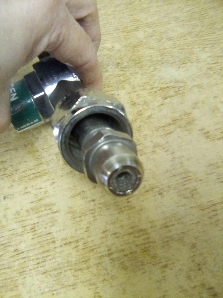 Oxygen Regulator HMG-DSN 3000 PSIG