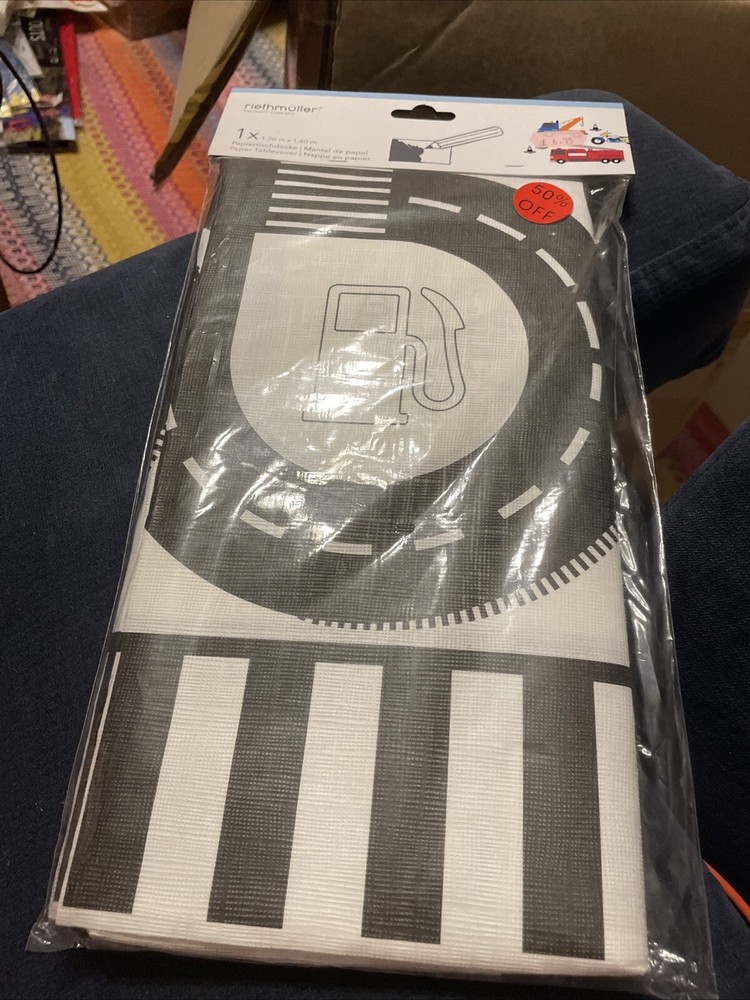 Riethmuller paper table cover
