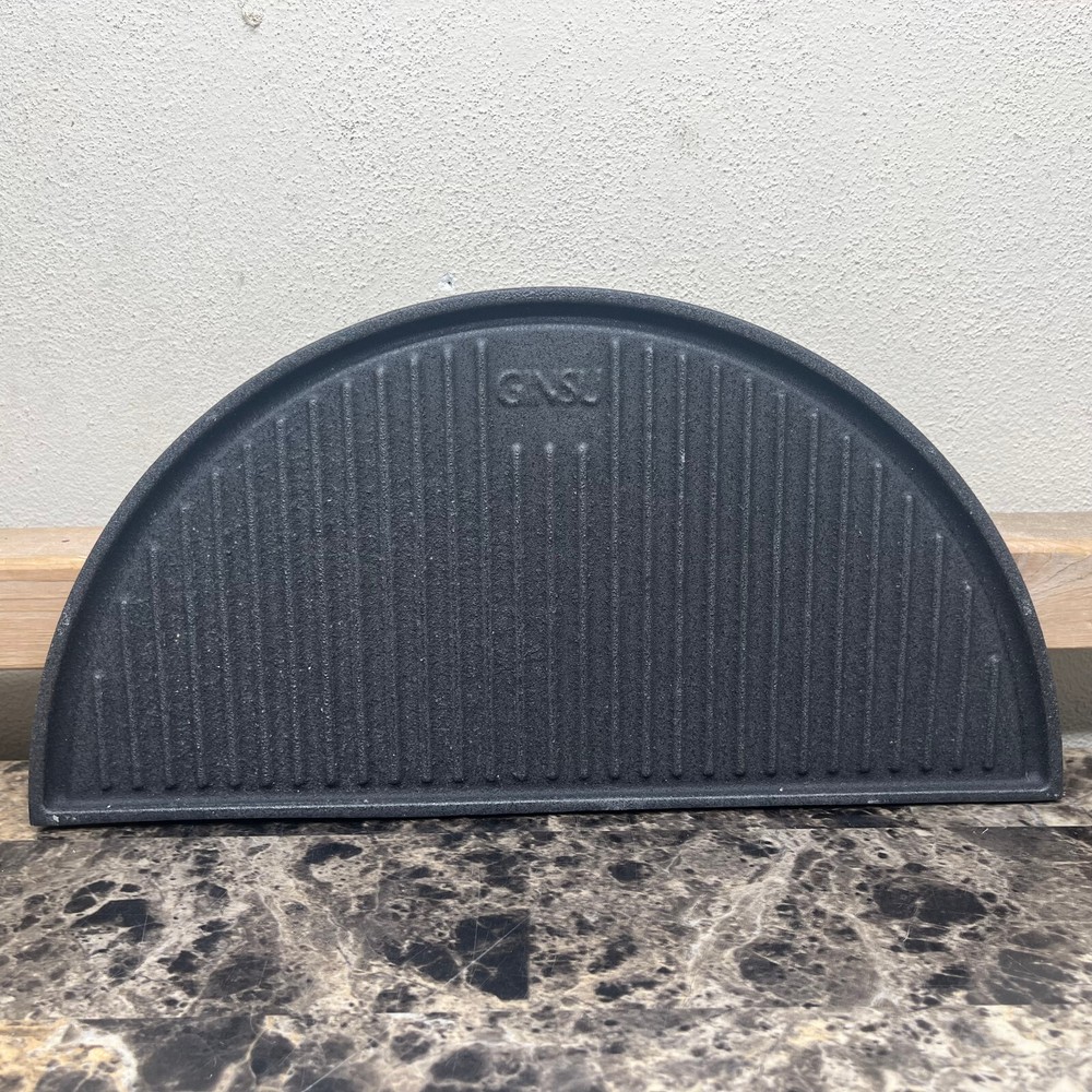 Ginsu Cast Iron Griddle Half Moon 9" NEW